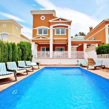 Canuta Mar 16 - Holiday With Private Swimming Pool In Caple Calp