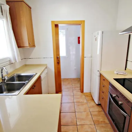 Canuta Mar 16 - Holiday With Private Swimming Pool In Caple Calp